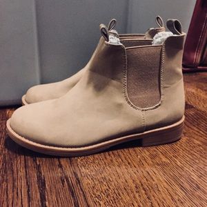 H&M Fleeced Chelsea Boots